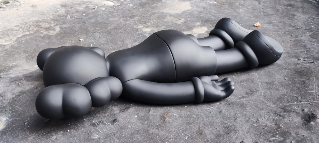 Kaws Companion 2020 (Black edition)