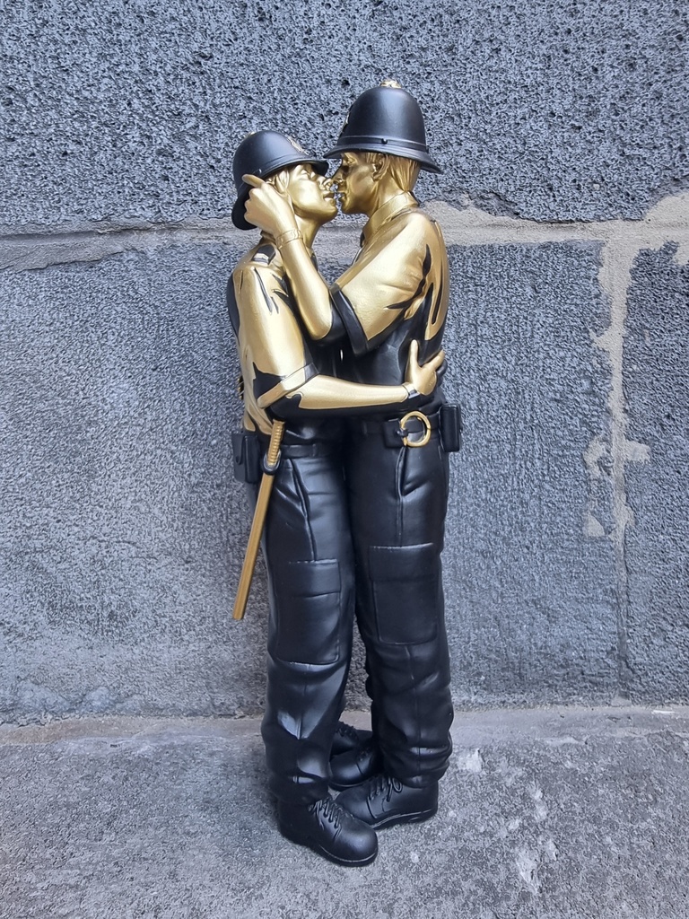 Kissing coppers ( édition gold )