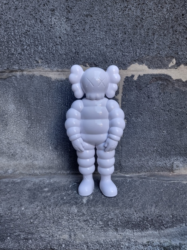 Kaws Family (Grey/White/Blue edition)